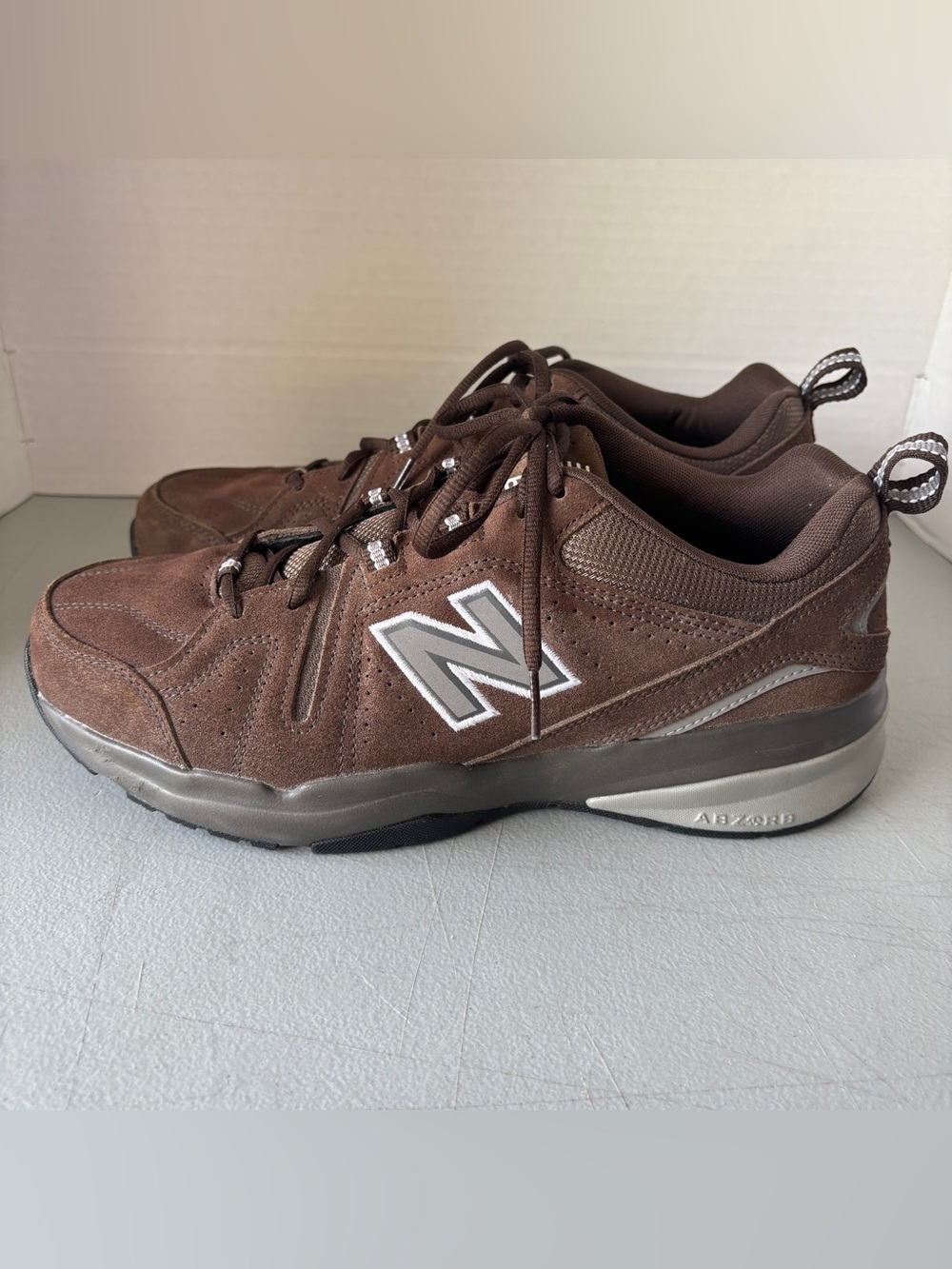 New Balance 608 Men's Athletic Shoes Brown Size 11 US (4E Wide)